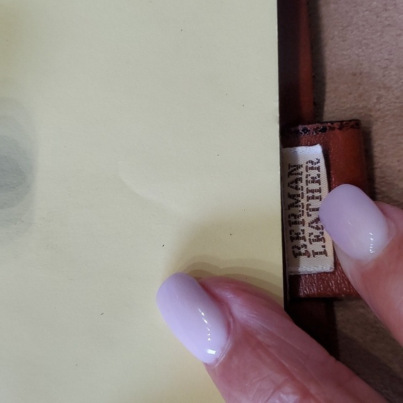 Lot of 2 leather items, navy change purse, and tan note pad. Excellent c… - Picture 9 of 10